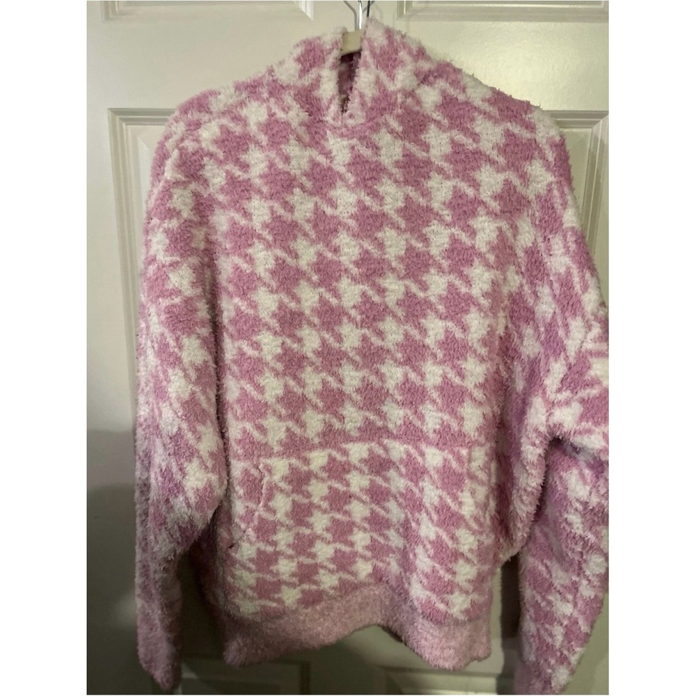 SKIMS Cozy Pink & White Houndstooth Sweater